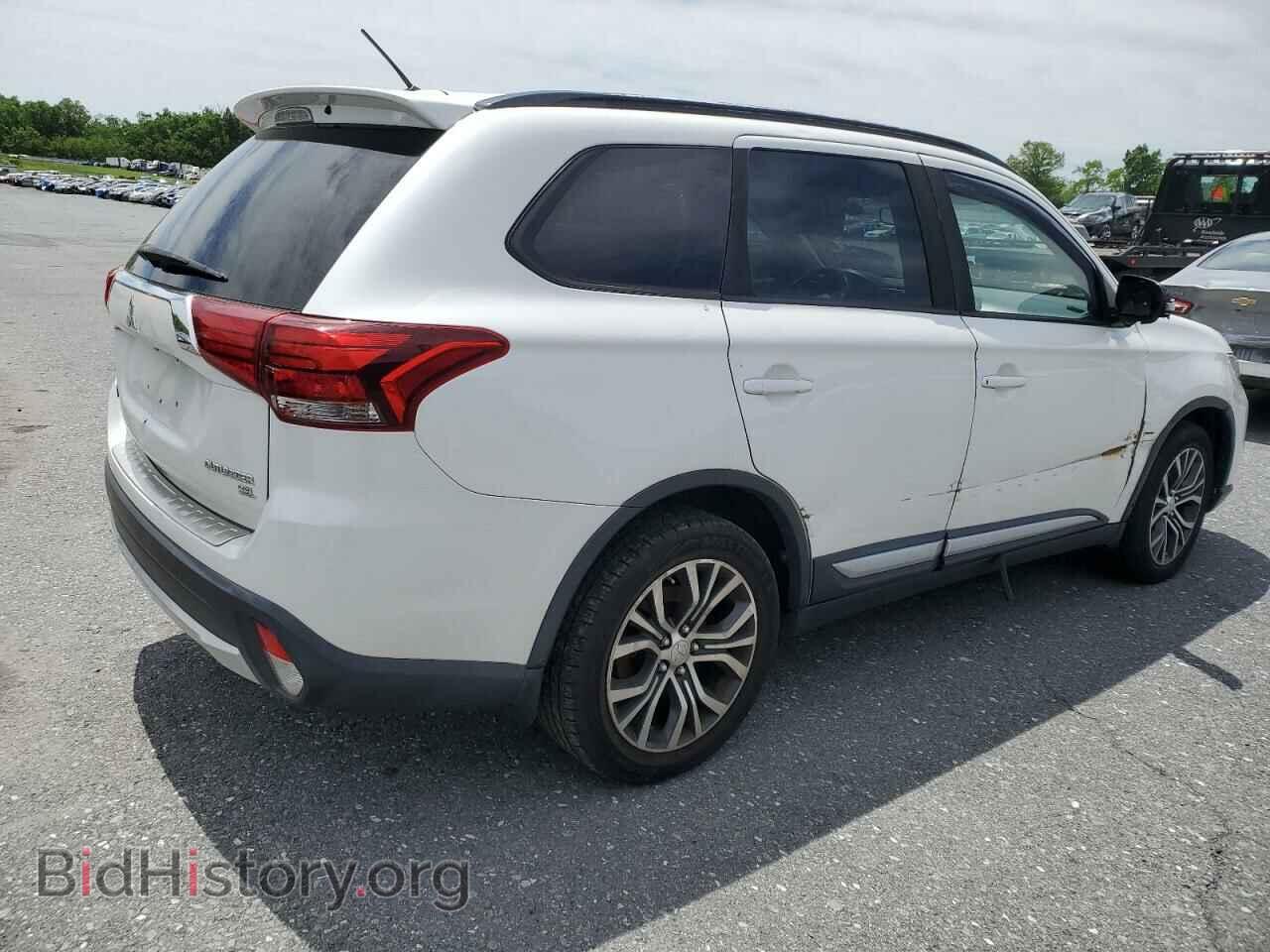 2016 MITSUBISHI OUTLANDER - VIN: JA4AD3A30GZ036564 - Фото 3