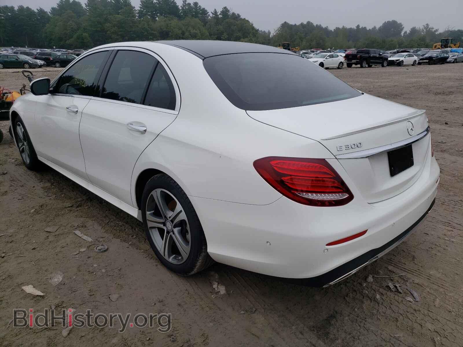 2017 MERCEDES-BENZ E-CLASS - VIN: WDDZF4KB2HA140395 - Фото 3