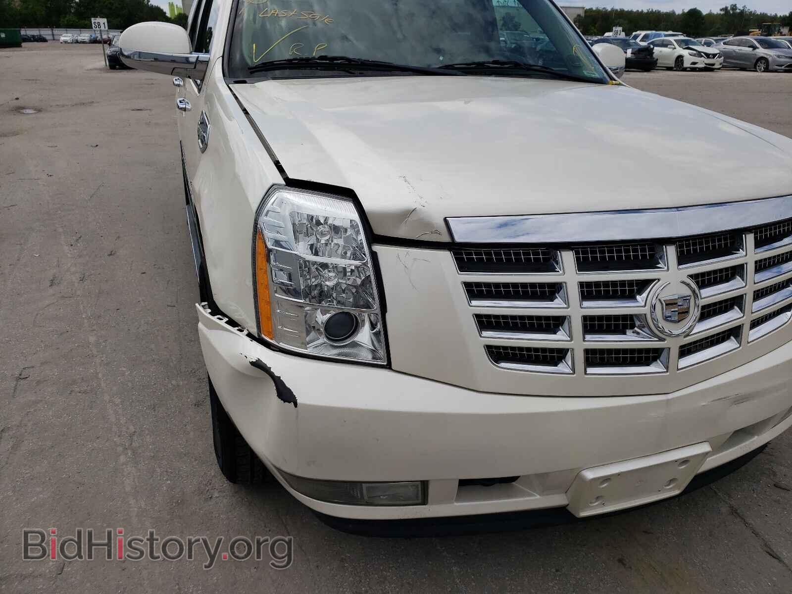2011 CADILLAC ESCALADE - VIN: 1GYS4EEJ4BR196013 - Фото 9
