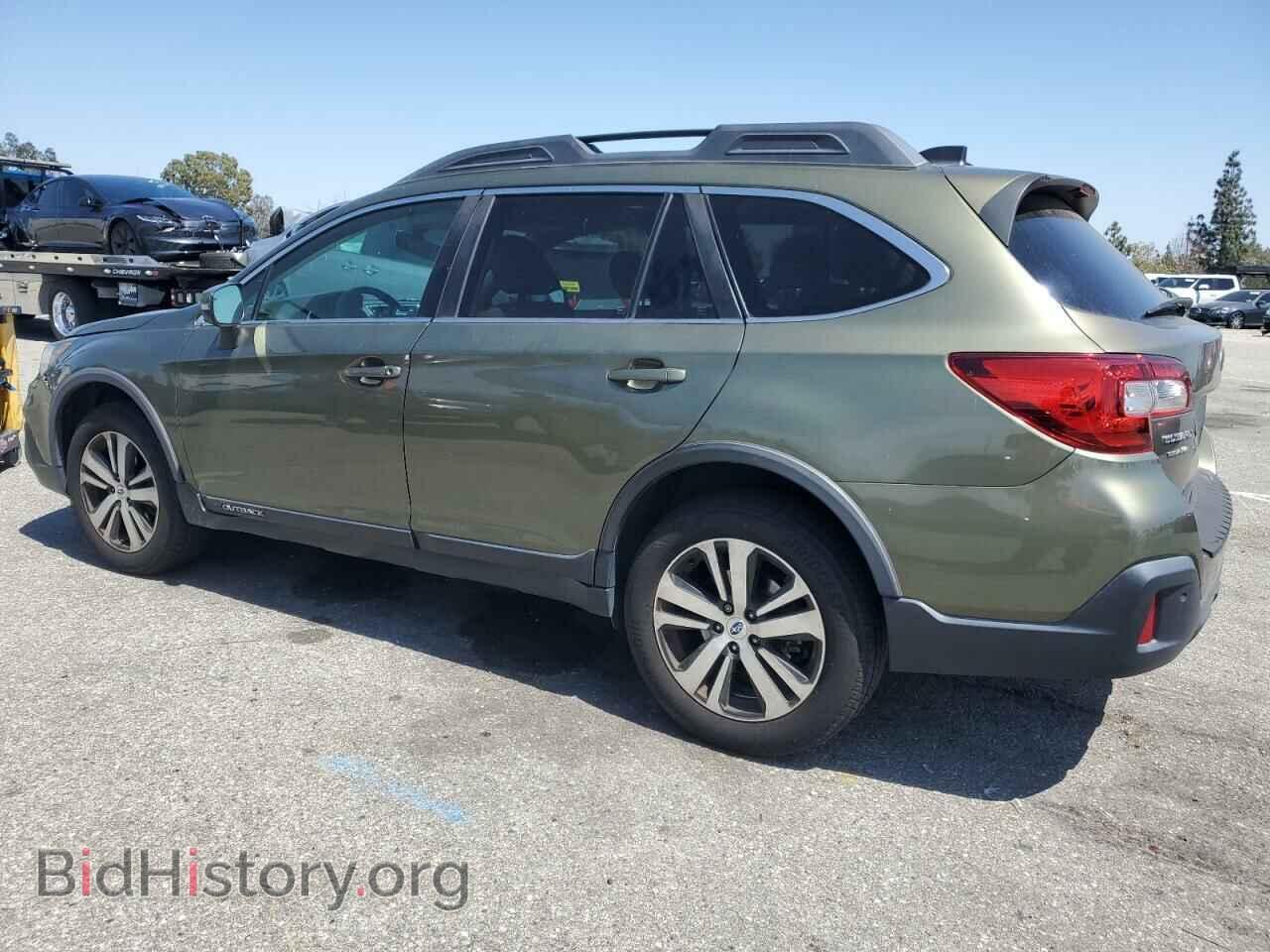2018 SUBARU OUTBACK - VIN: 4S4BSANC9J3235021 - Фото 2