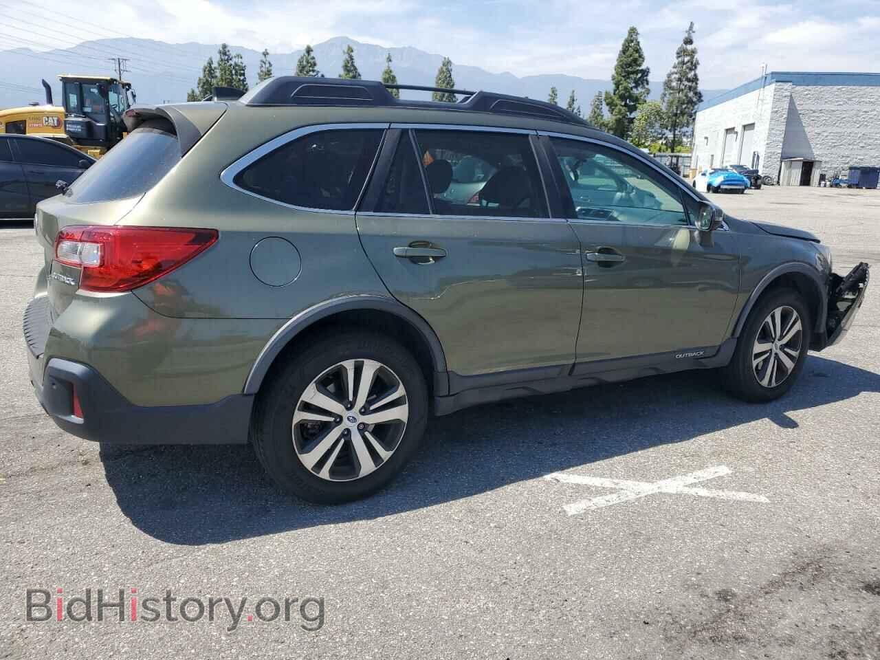 2018 SUBARU OUTBACK - VIN: 4S4BSANC9J3235021 - Фото 3