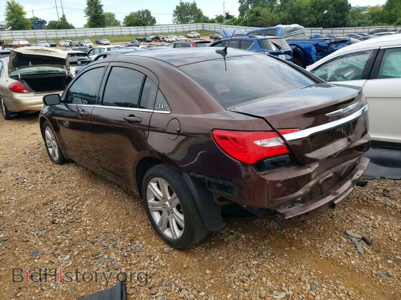2013 CHRYSLER 200 - VIN: 1C3CCBAB6DN705916 - Фото 2
