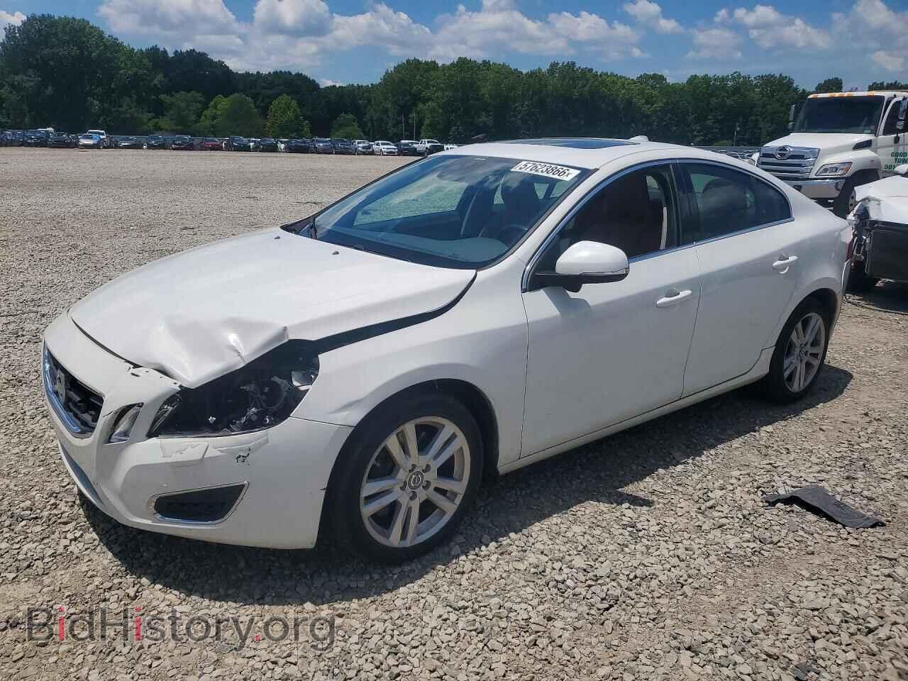 Фотография YV1612FS2D2183496 - VOLVO S60 2013