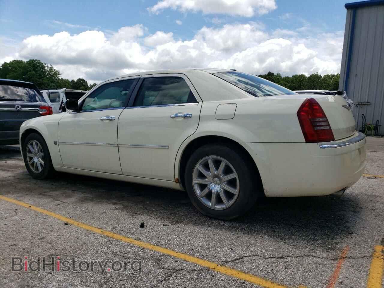 2007 CHRYSLER 300 - VIN: 2C3KA63H37H806726 - Фото 2