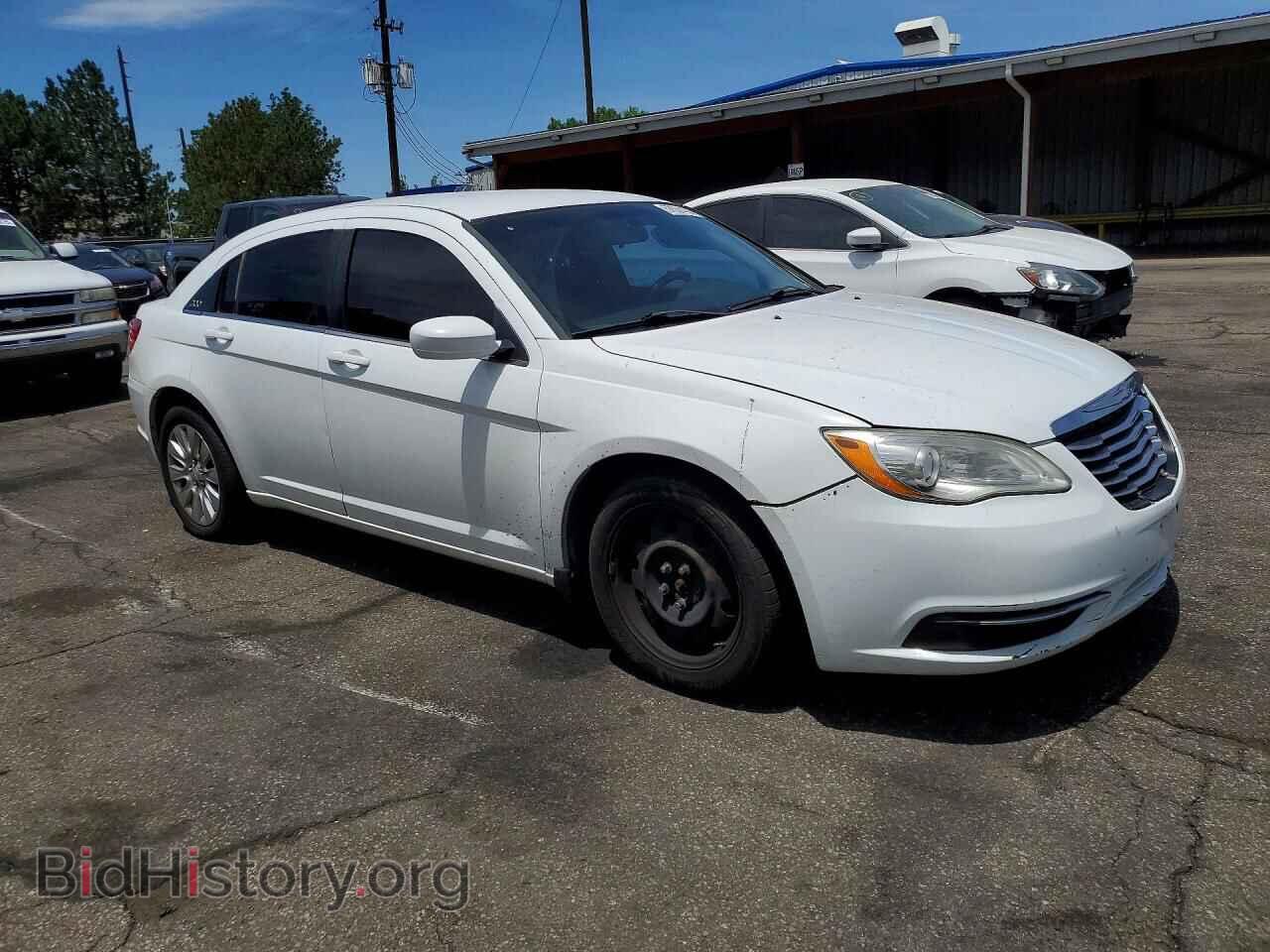 2013 CHRYSLER 200 - VIN: 1C3CCBAB1DN647357 - Photo 4