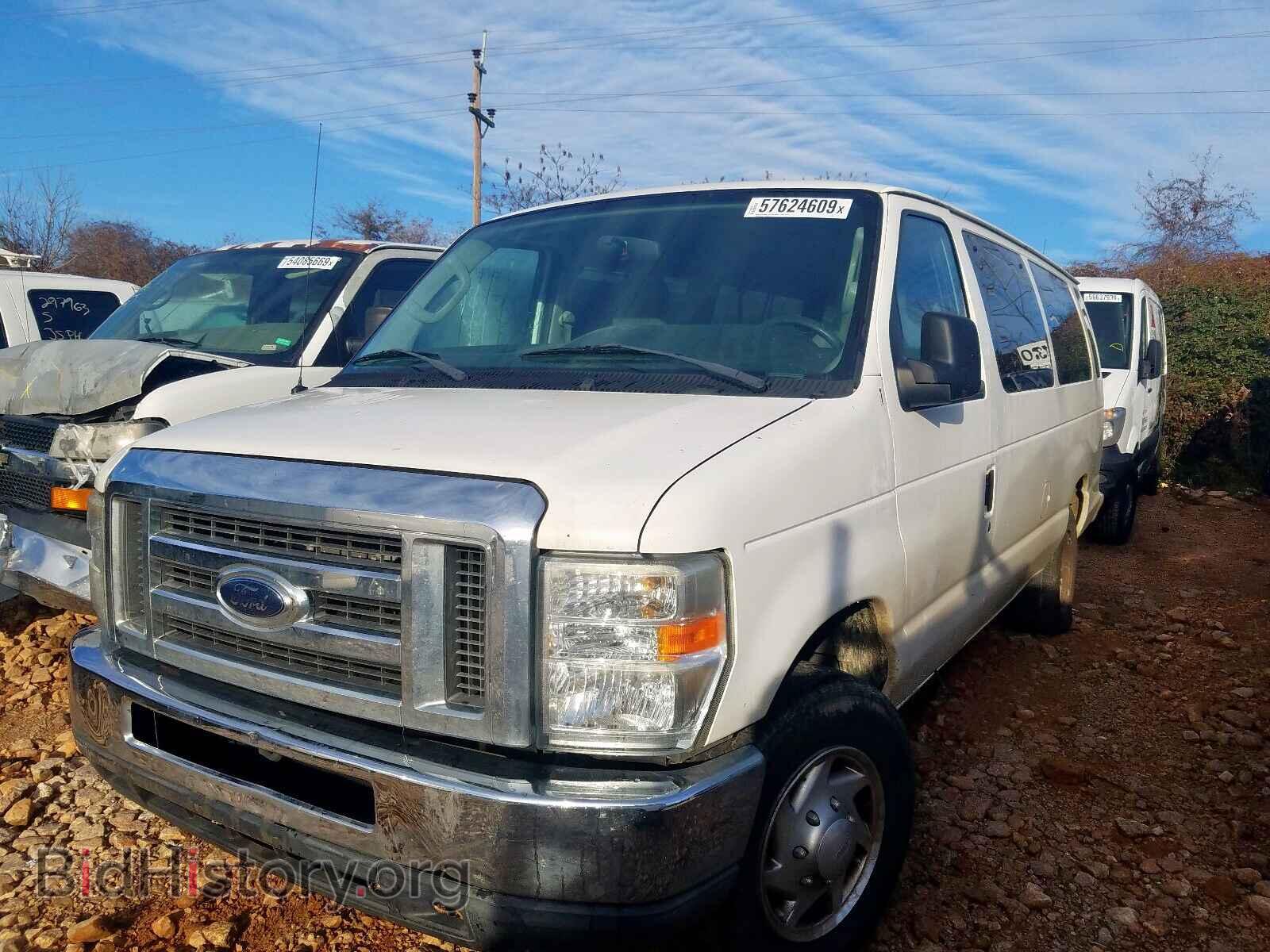 2011 FORD ECONOLINE - VIN: 1FBSS3BL3BDA01221 - Фото 2