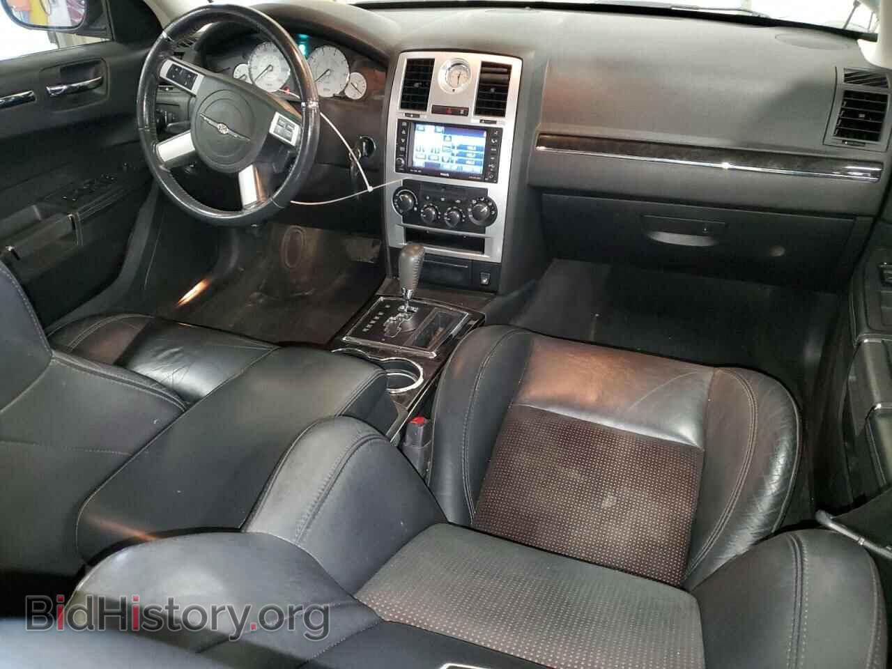 2010 CHRYSLER 300 - VIN: 2C3CA2CV7AH270776 - Фото 8