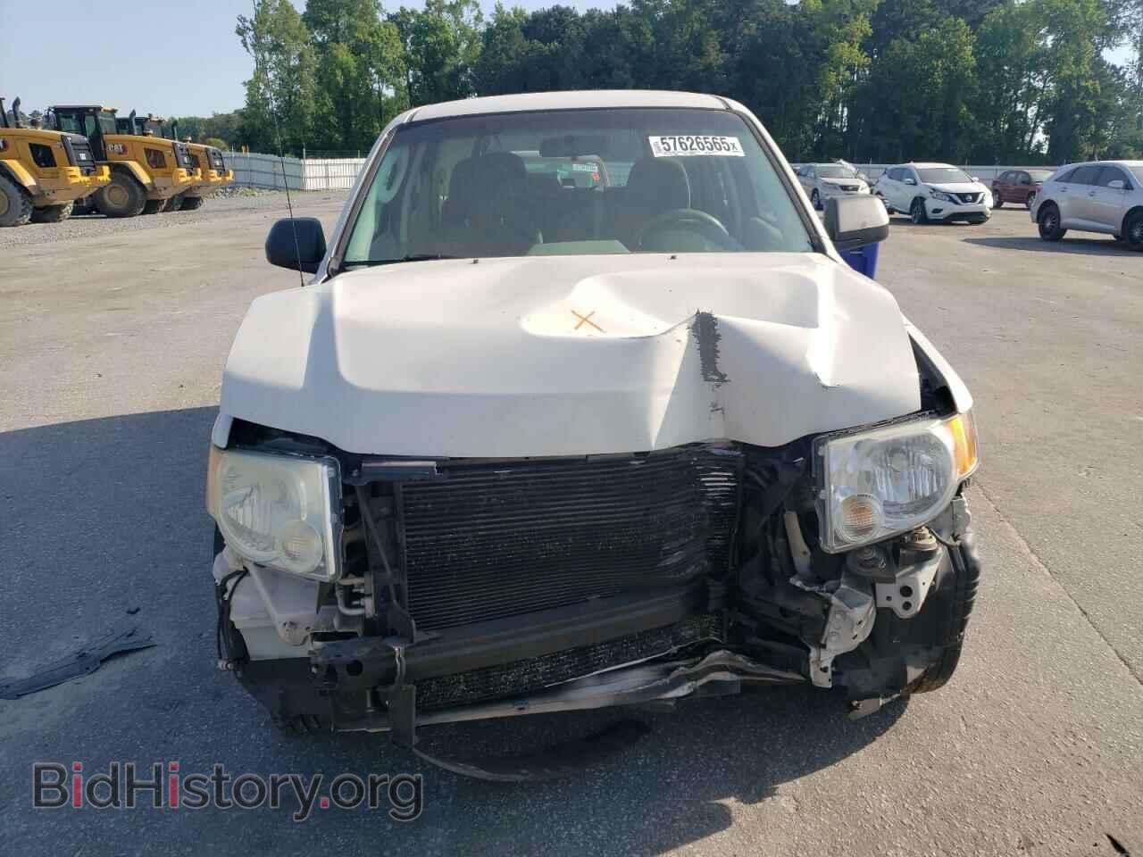 2010 FORD ESCAPE - VIN: 1FMCU0C76AKB82752 - Фото 5