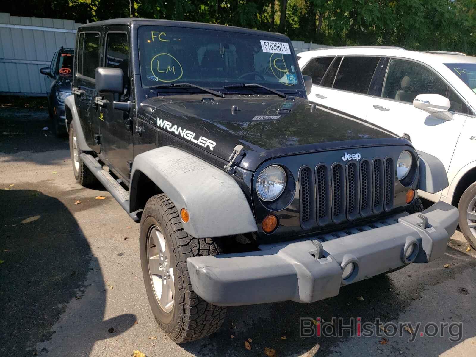 Photo 1J4HA3H15BL640795 - JEEP WRANGLER 2011