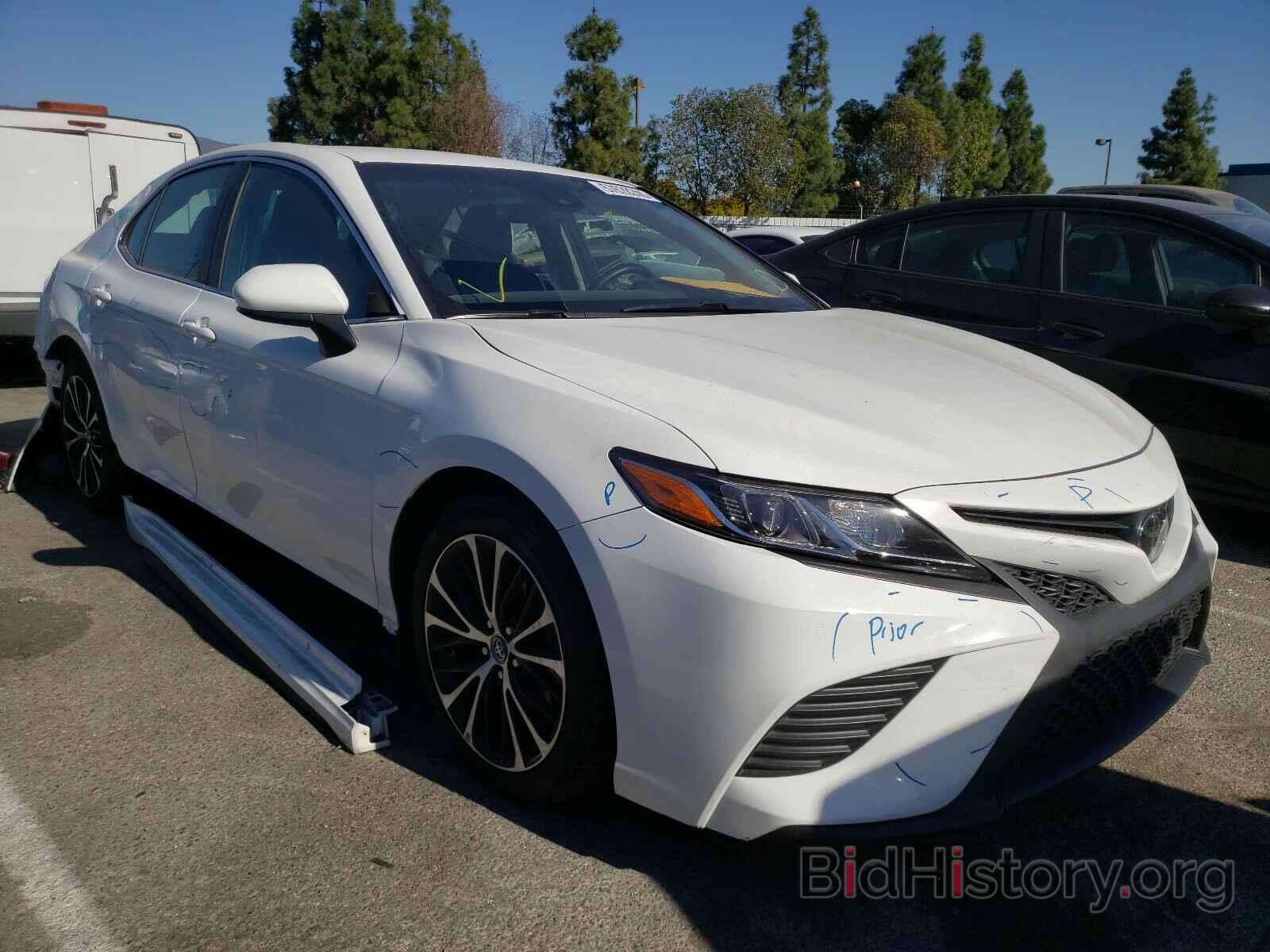 Фотография 4T1B11HK2JU023982 - TOYOTA CAMRY 2018