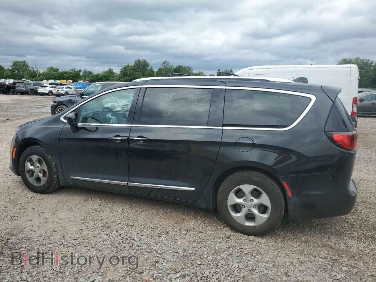 2017 CHRYSLER PACIFICA - VIN: 2C4RC1EG9HR752596 - Photo 2