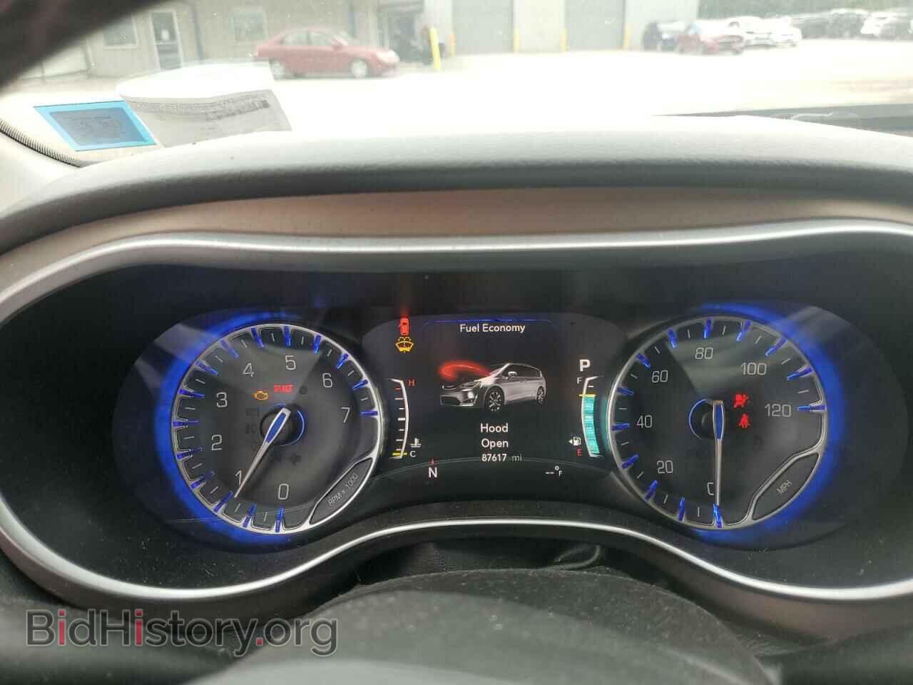 2017 CHRYSLER PACIFICA - VIN: 2C4RC1EG9HR752596 - Photo 9