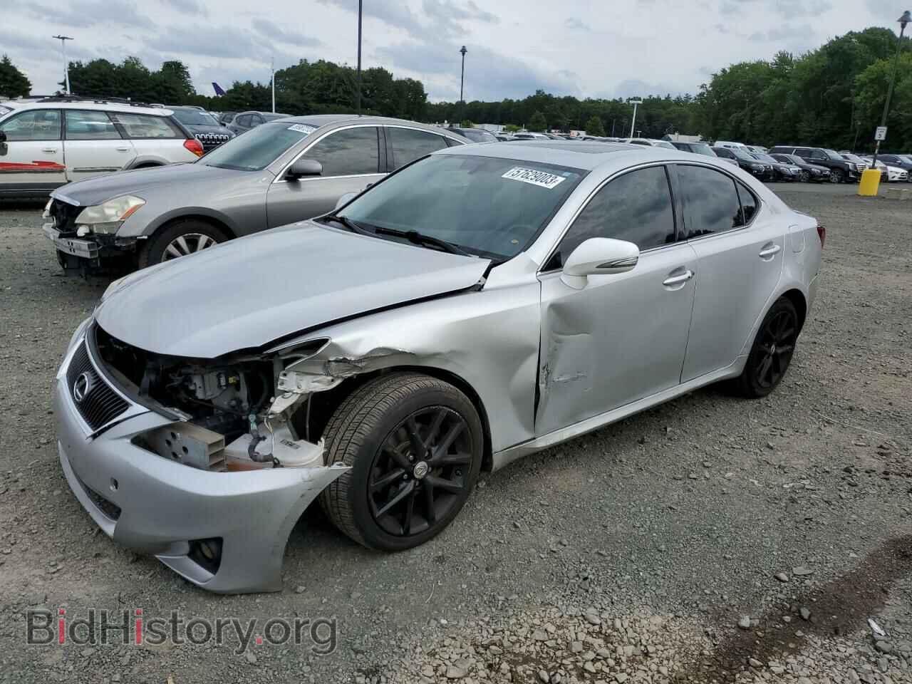 Photo JTHCF5C2XB5044775 - LEXUS IS 2011