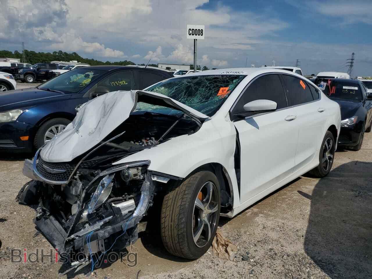 2016 CHRYSLER 200 - VIN: 1C3CCCAB2GN120566 - Фото 2