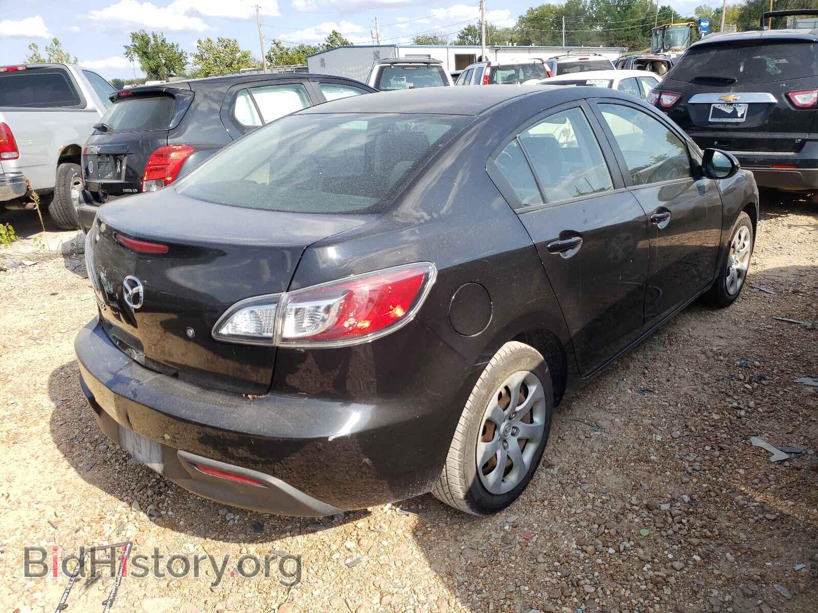 2011 MAZDA 3 - VIN: JM1BL1UF1B1431948 - Photo 4