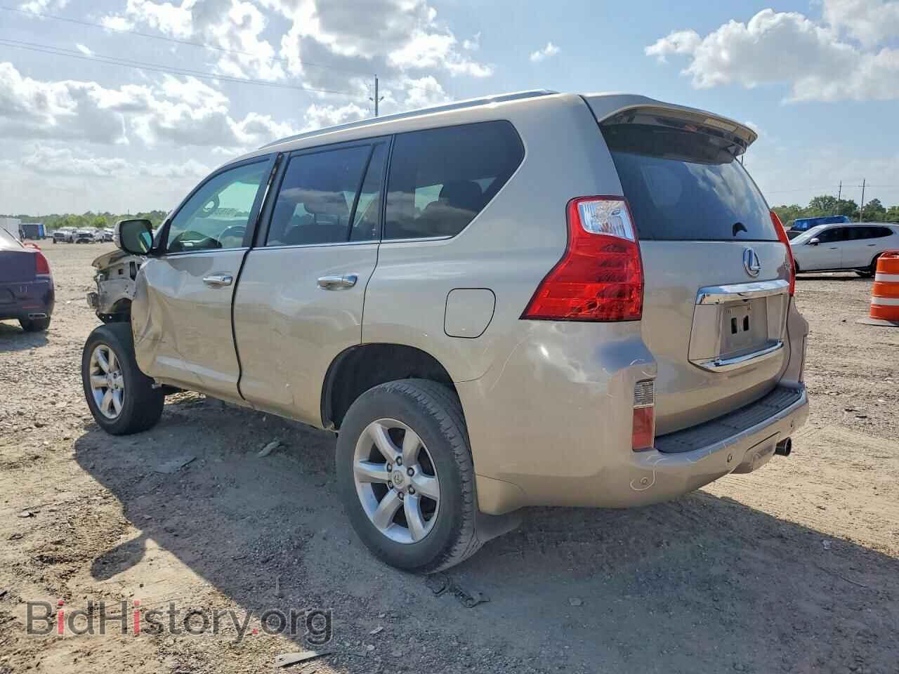 2011 LEXUS GX - VIN: JTJBM7FX2B5018030 - Photo 2