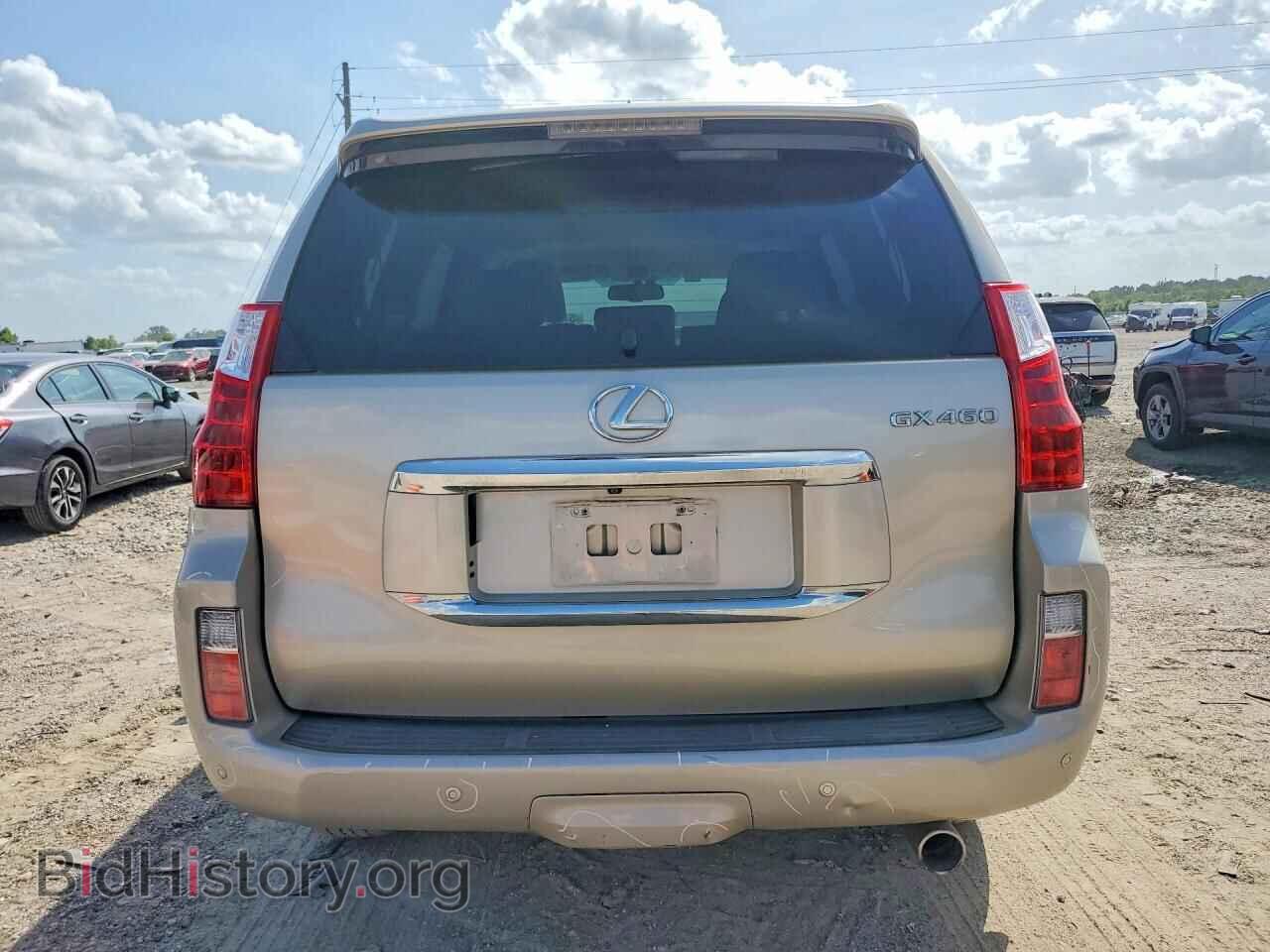 2011 LEXUS GX - VIN: JTJBM7FX2B5018030 - Photo 6