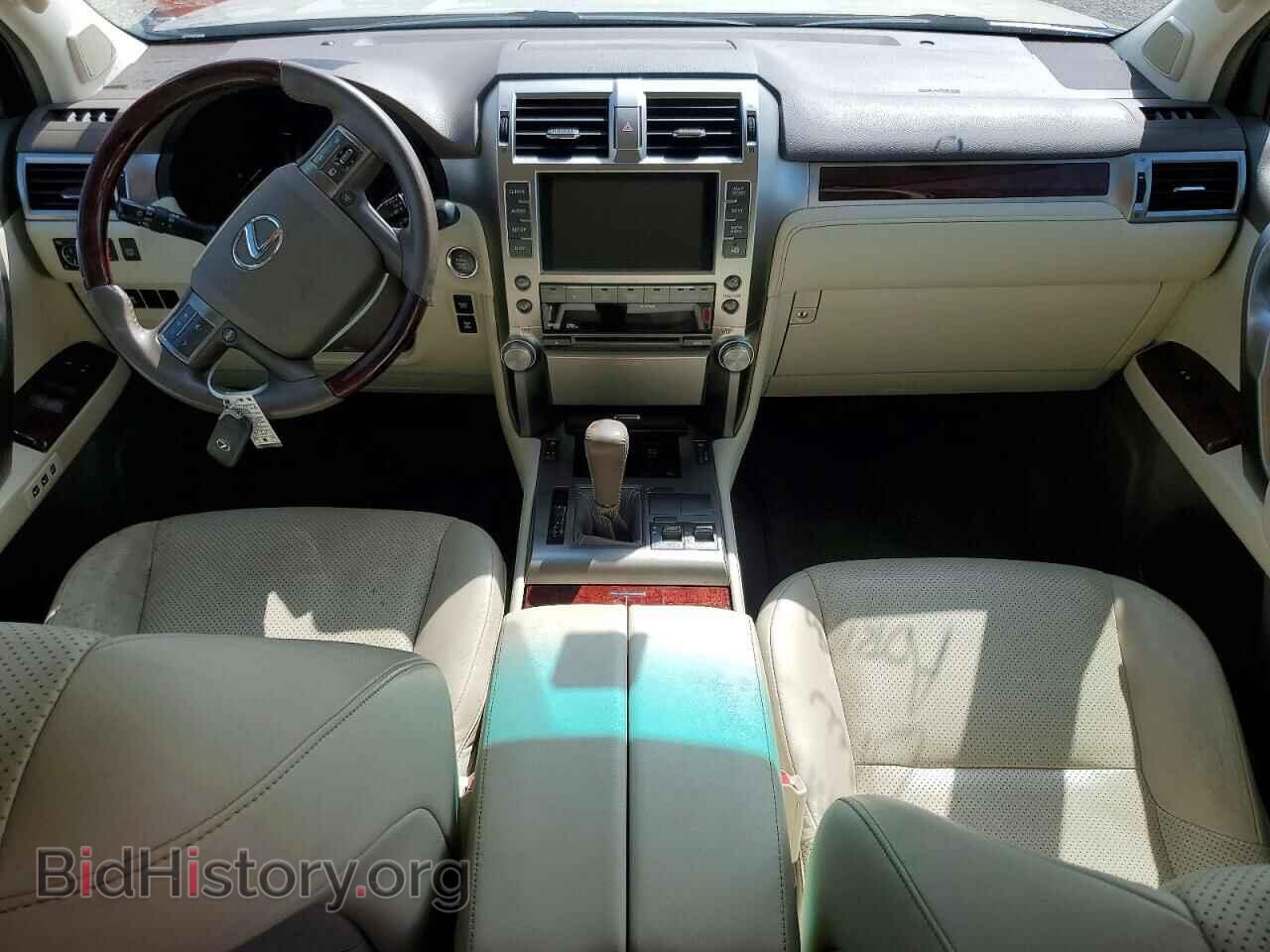 2011 LEXUS GX - VIN: JTJBM7FX2B5018030 - Photo 8