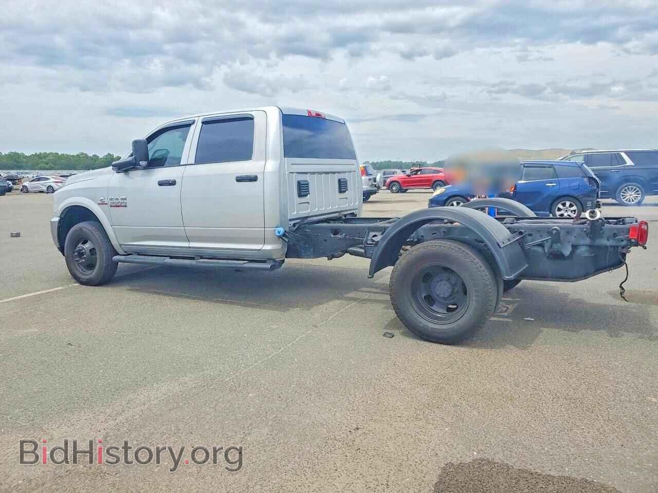 2015 RAM 3500 - VIN: 3C7WRTCL9FG592898 - Photo 2