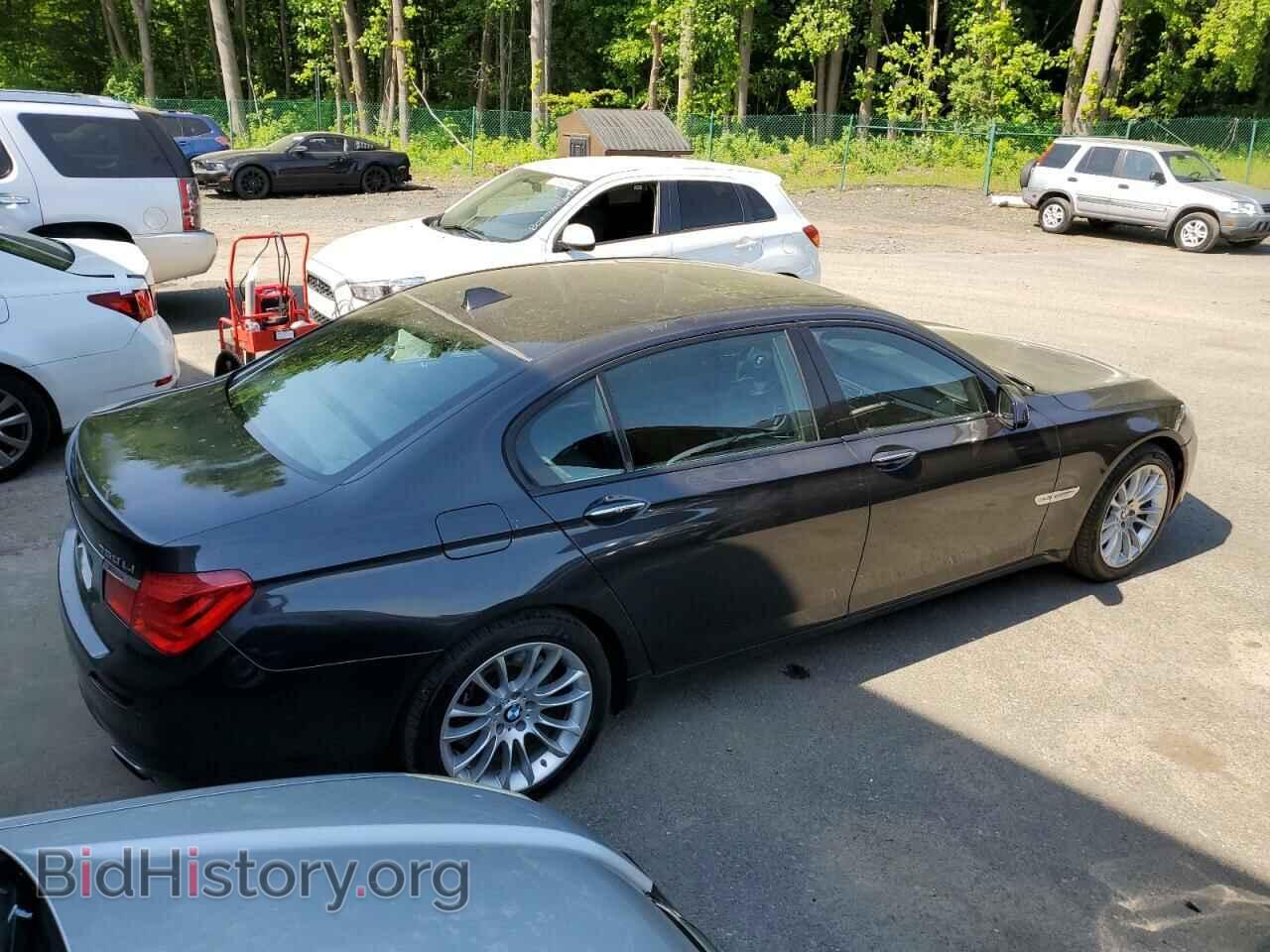 2011 BMW 7 SERIES - VIN: WBAKC8C55BC433088 - Фото 3