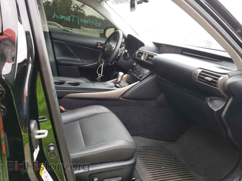 2014 Lexus IS (VIN JTHCF1D21E5001583) — photo 5 of 10
