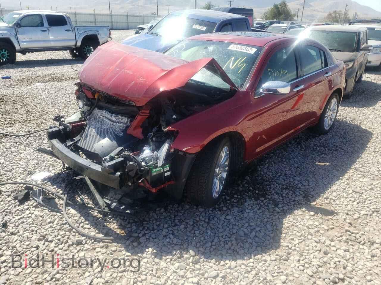 2012 CHRYSLER 200 - VIN: 1C3CCBCG4CN202831 - Фото 2