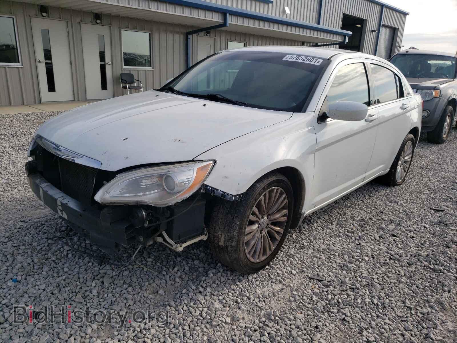 2012 CHRYSLER 200 - VIN: 1C3CCBAB6CN134586 - Фото 2