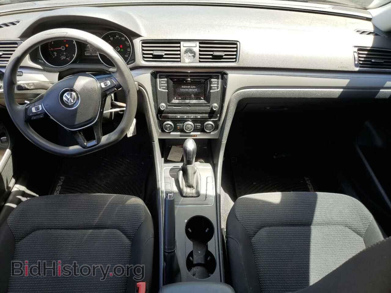 2017 VOLKSWAGEN PASSAT - VIN: 1VWAT7A39HC052506 - Фото 8