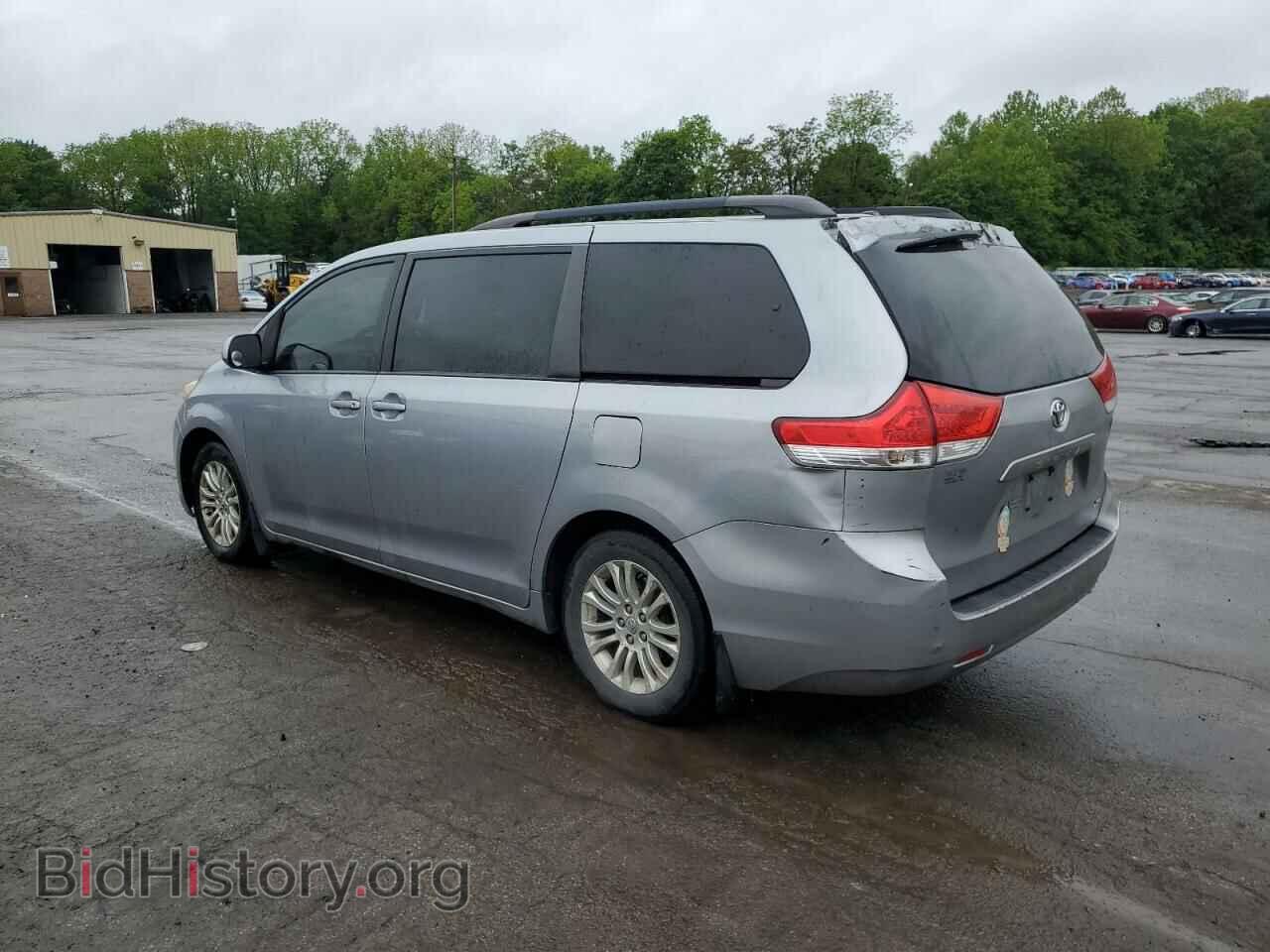 2012 TOYOTA All Models - VIN: 5TDYK3DC7CS242398 - Фото 2