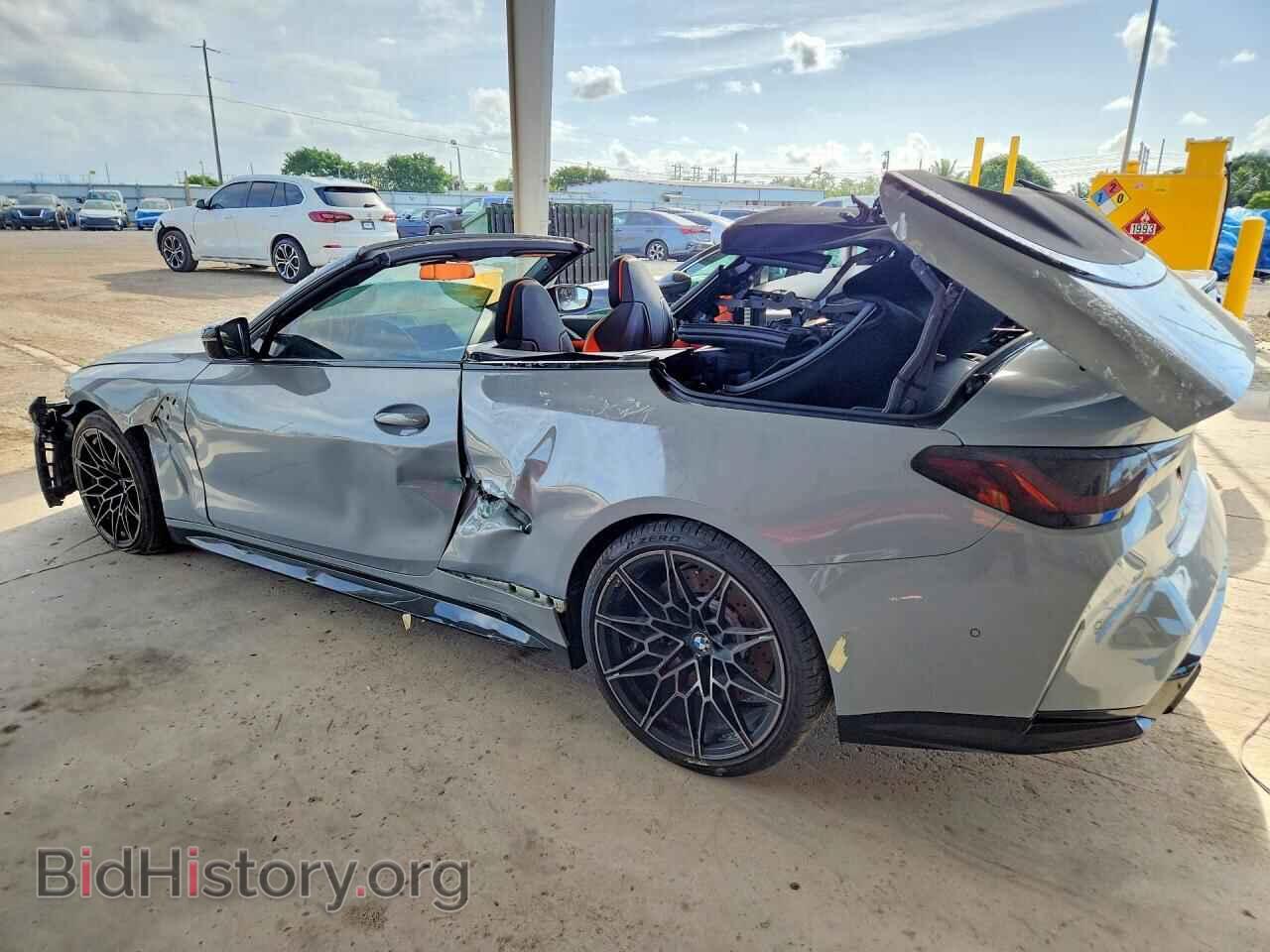 2022 BMW M4 - VIN: WBS33BA01NCJ47540 - Photo 2