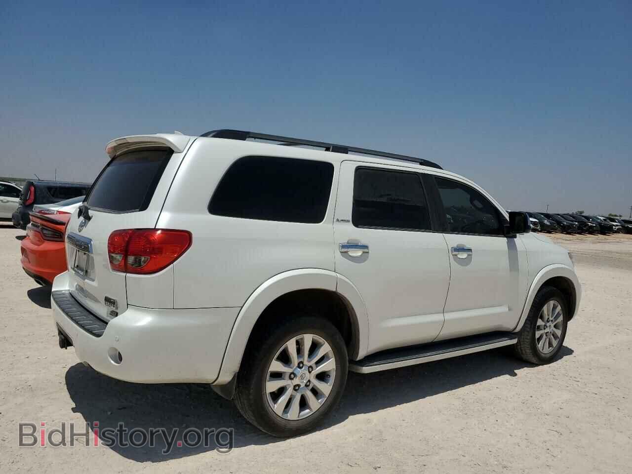 2017 TOYOTA SEQUOIA - VIN: 5TDDW5G12HS152995 - Фото 3