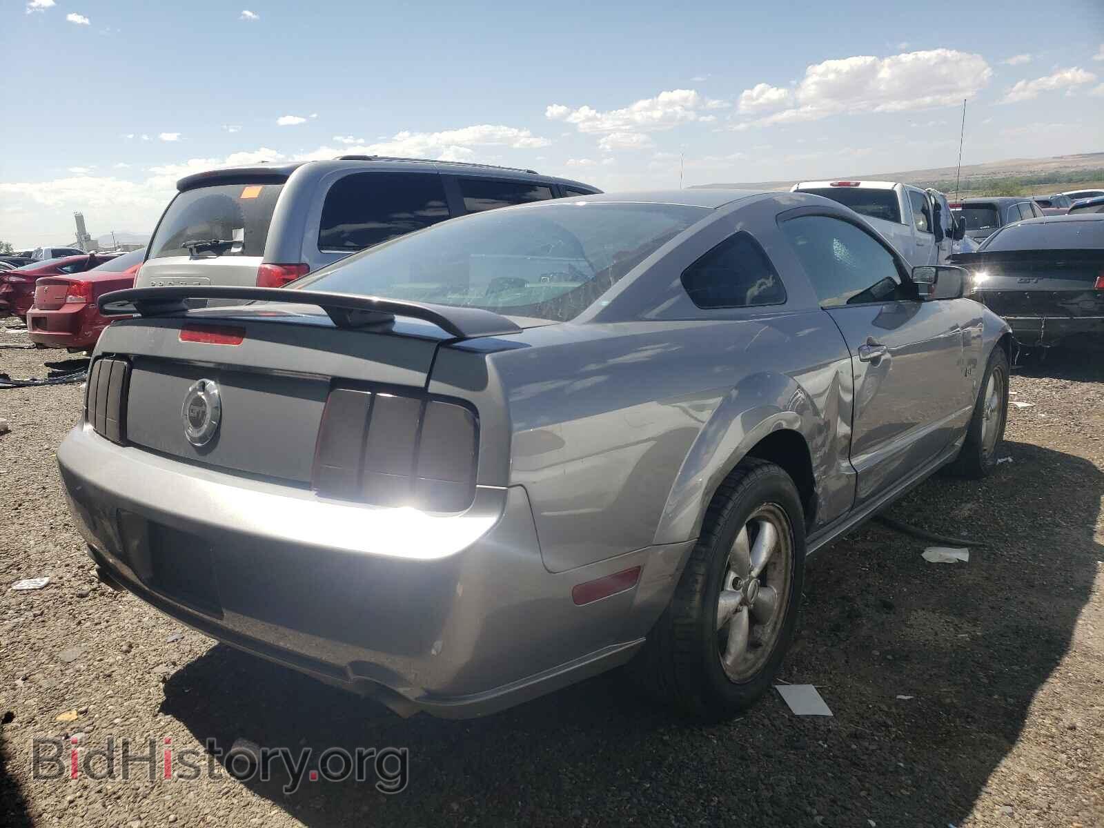 2007 FORD MUSTANG - VIN: 1ZVHT82H475214723 - Фото 4