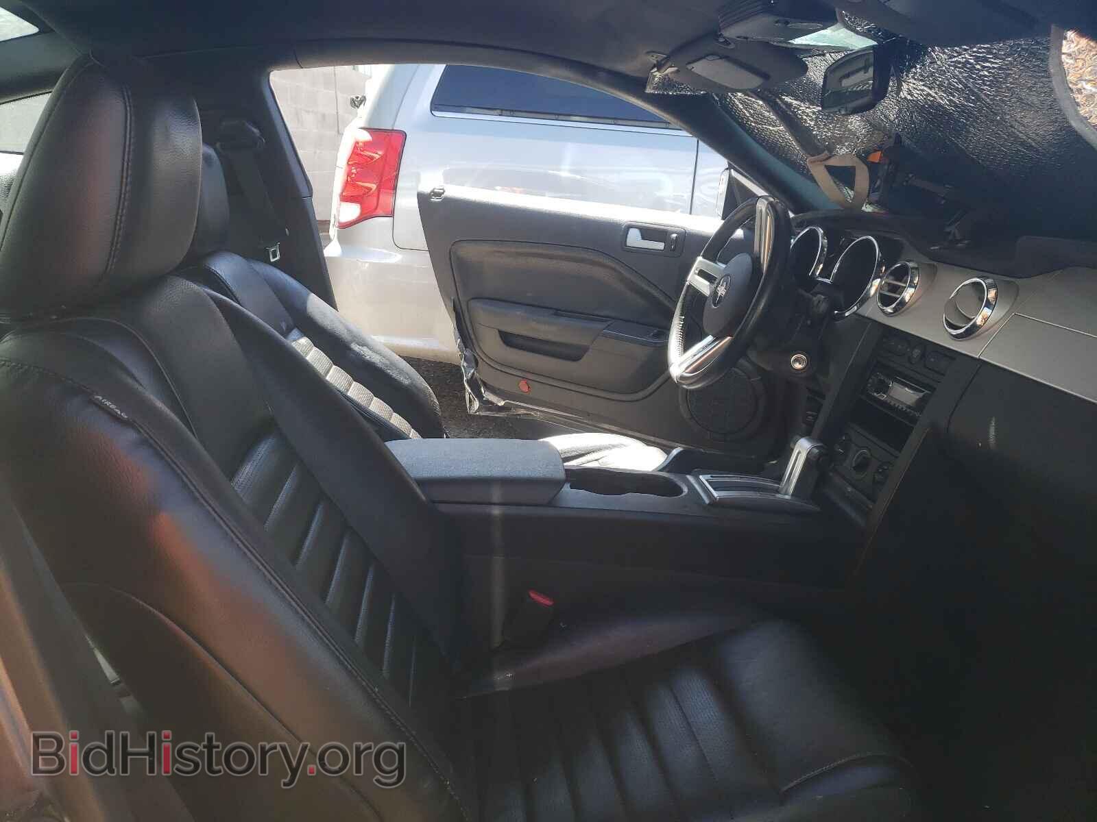 2007 FORD MUSTANG - VIN: 1ZVHT82H475214723 - Фото 5