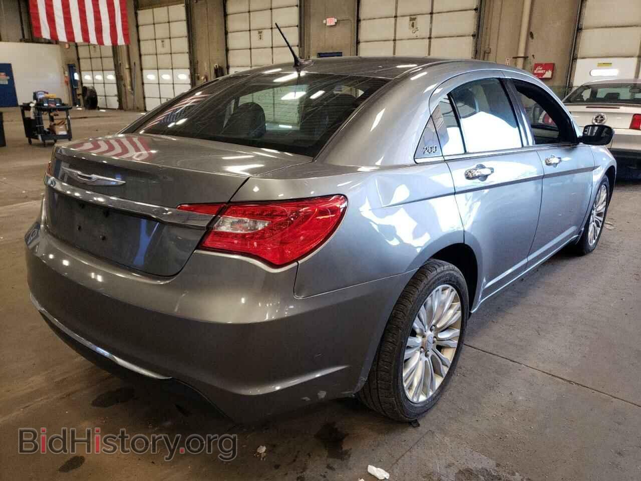 2011 CHRYSLER 200 - VIN: 1C3BC2FB6BN583270 - Photo 4