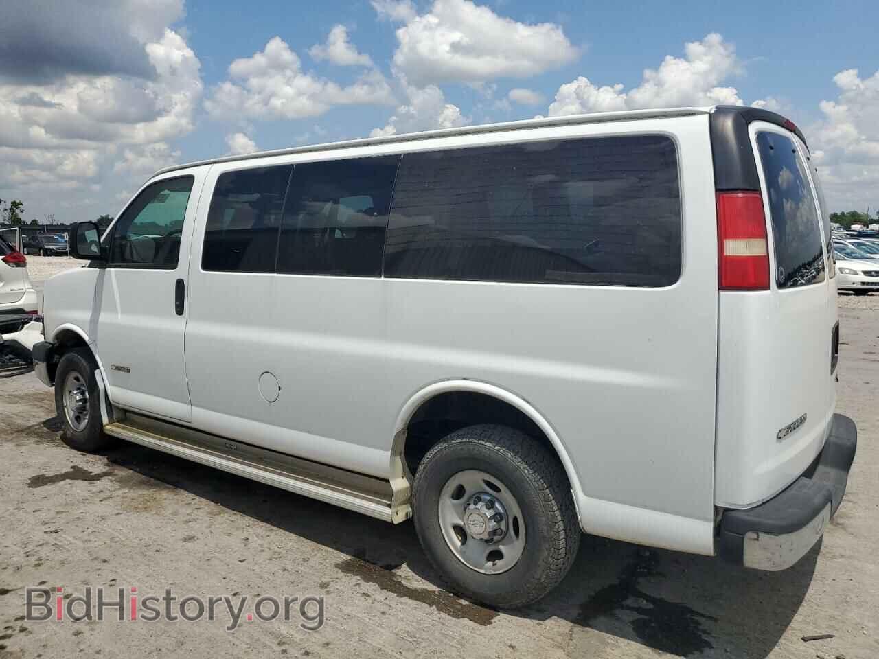 2006 CHEVROLET EXPRESS - VIN: 1GAGG25U961245828 - Фото 2