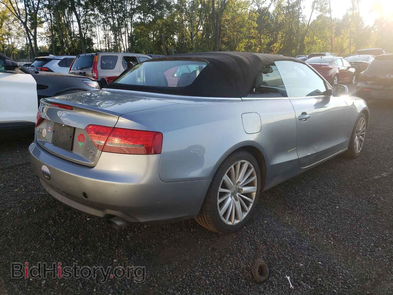 2010 AUDI A5 - VIN: WAULFAFH8AN008413 - Photo 4