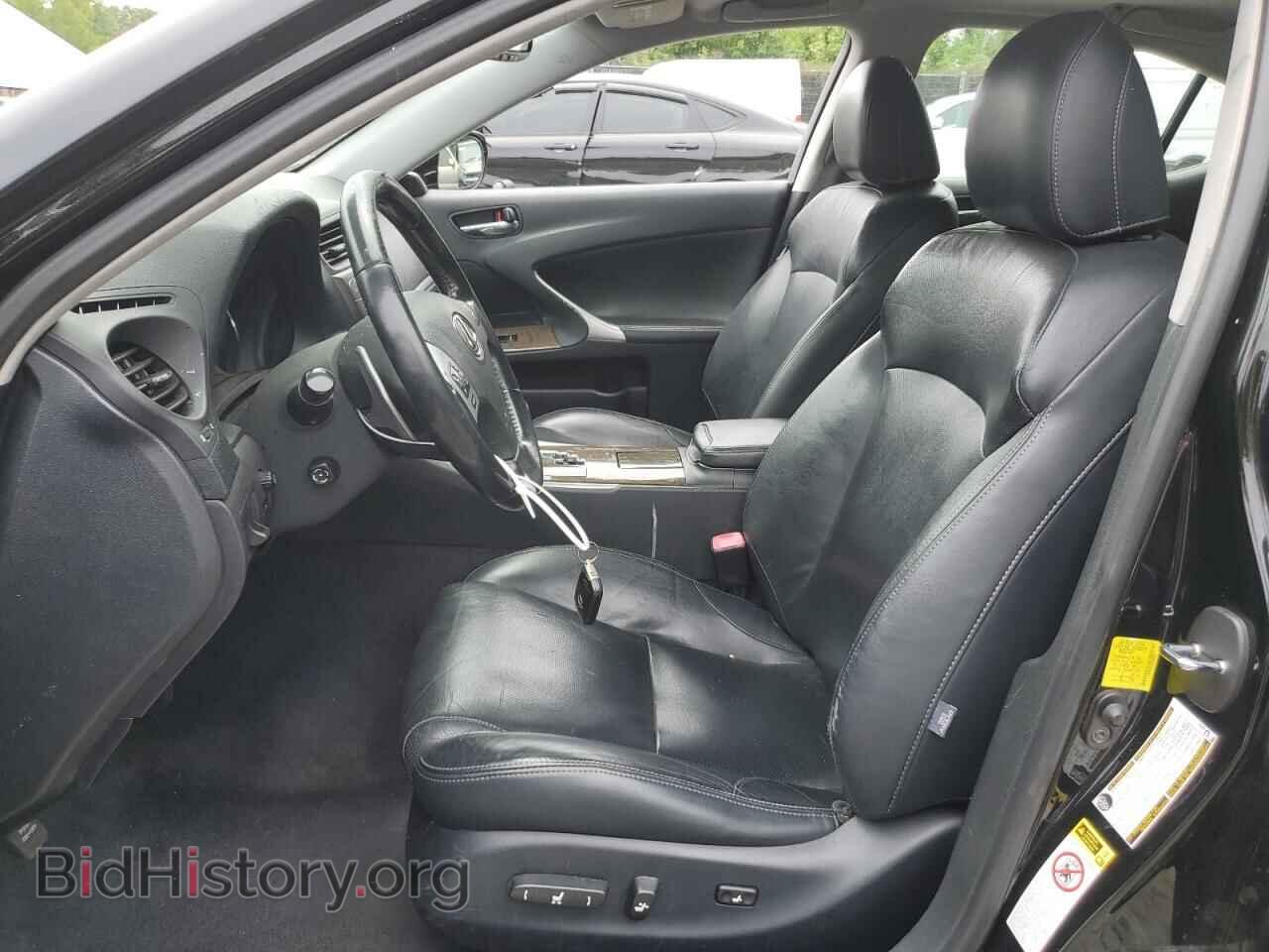 2011 LEXUS IS - VIN: JTHCF5C26B5048581 - Photo 7