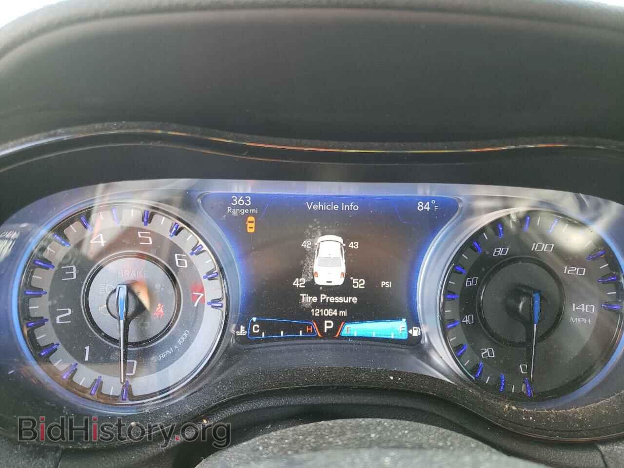 2017 CHRYSLER 300 - VIN: 2C3CCAGG6HH582663 - Фото 9
