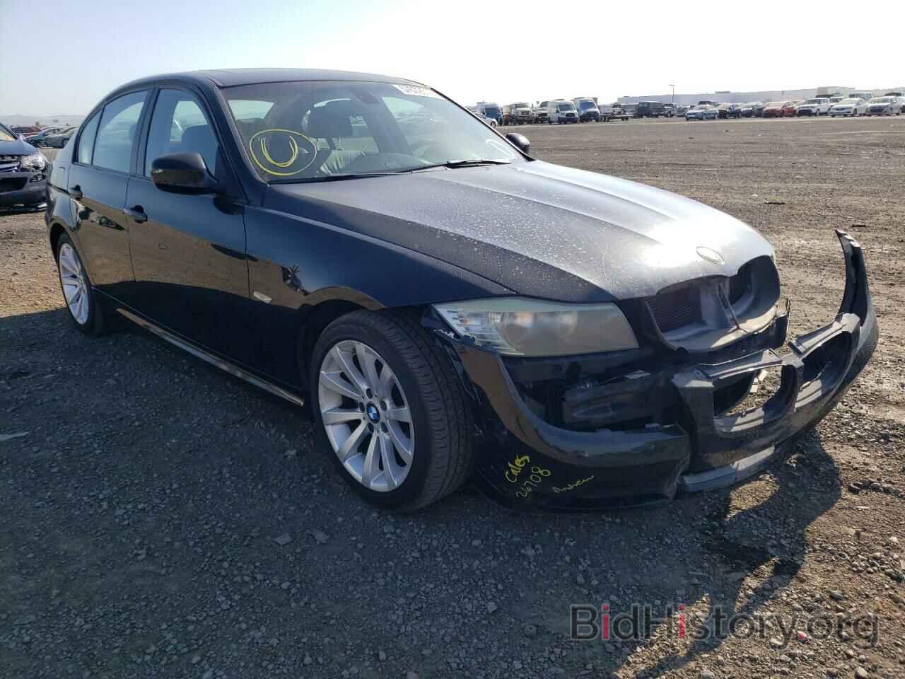 Photo WBAPH5G56BNM76892 - BMW 3 SERIES 2011