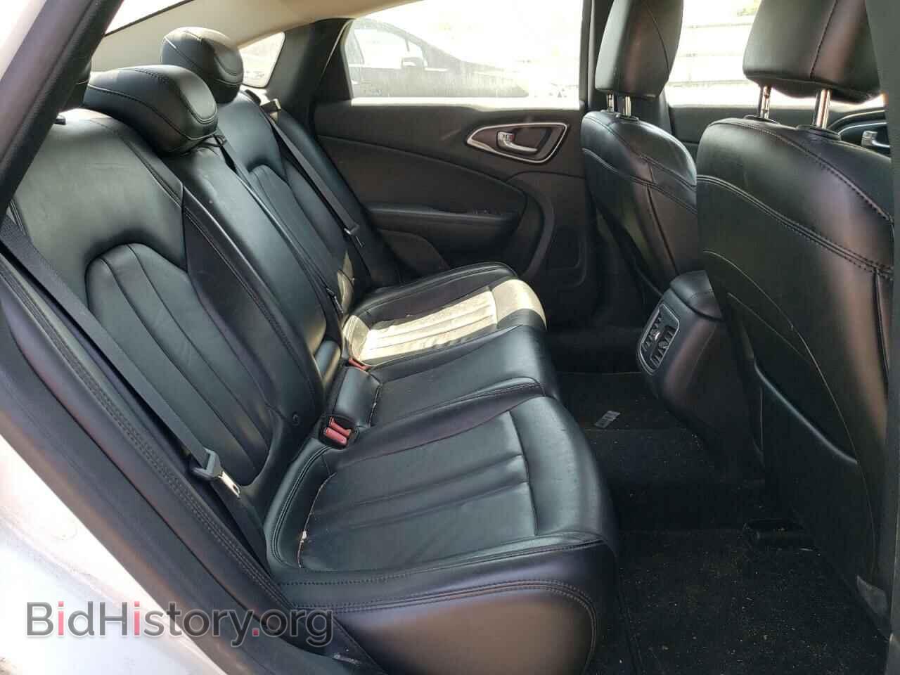2016 CHRYSLER 200 - VIN: 1C3CCCAB5GN194760 - Фото 10