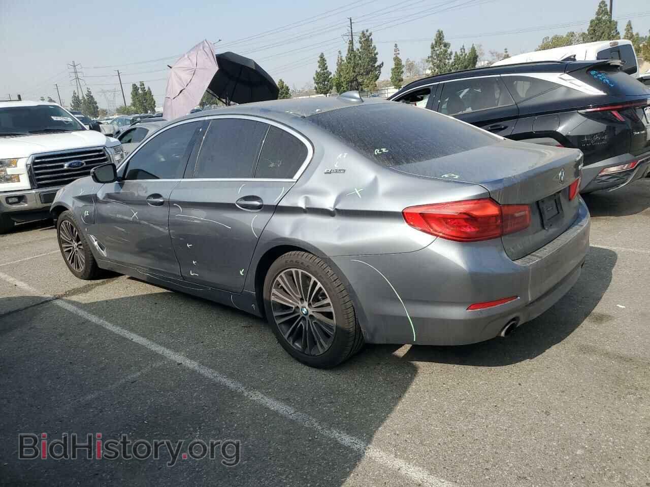 2019 BMW 5 SERIES - VIN: WBAJA9C55KB392801 - Фото 2