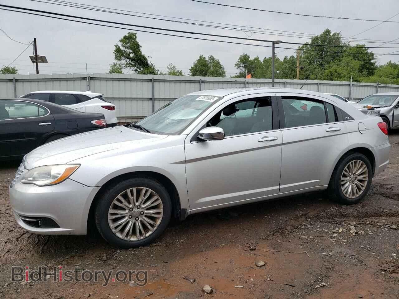 Photo 1C3BC2FGXBN504310 - CHRYSLER 200 2011