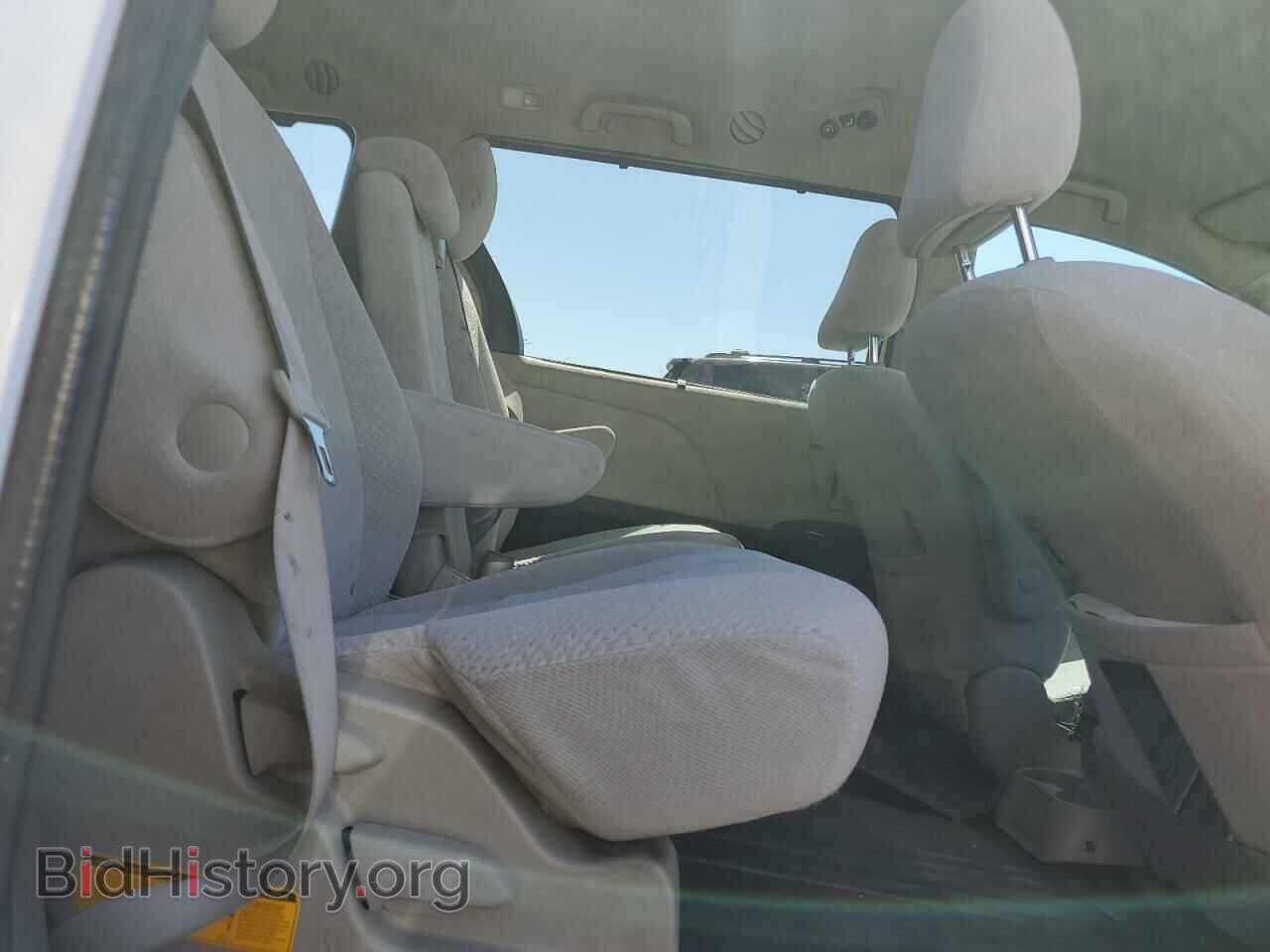 2011 TOYOTA All Models - VIN: 5TDKK3DCXBS040935 - Фото 11
