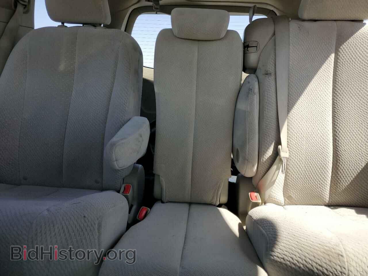 2011 TOYOTA All Models - VIN: 5TDKK3DCXBS040935 - Фото 10