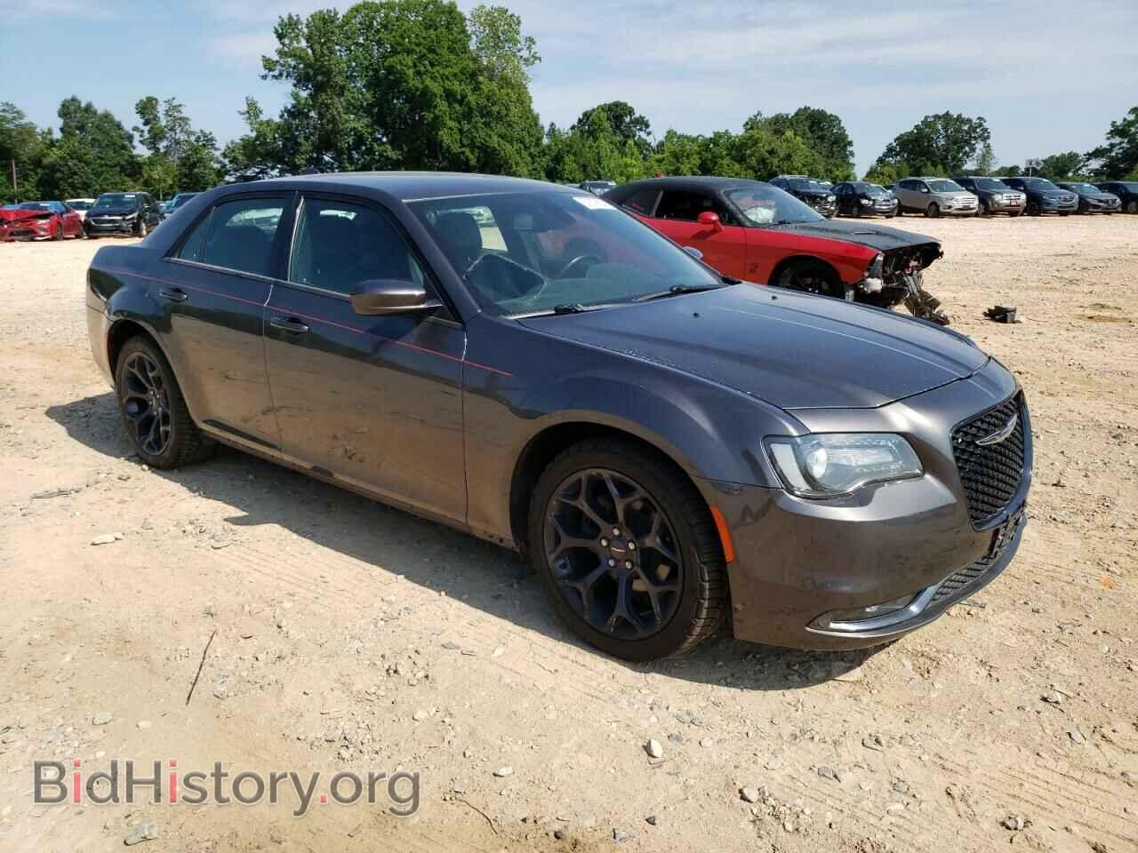 2019 CHRYSLER 300 - VIN: 2C3CCABG6KH539553 - Фото 4