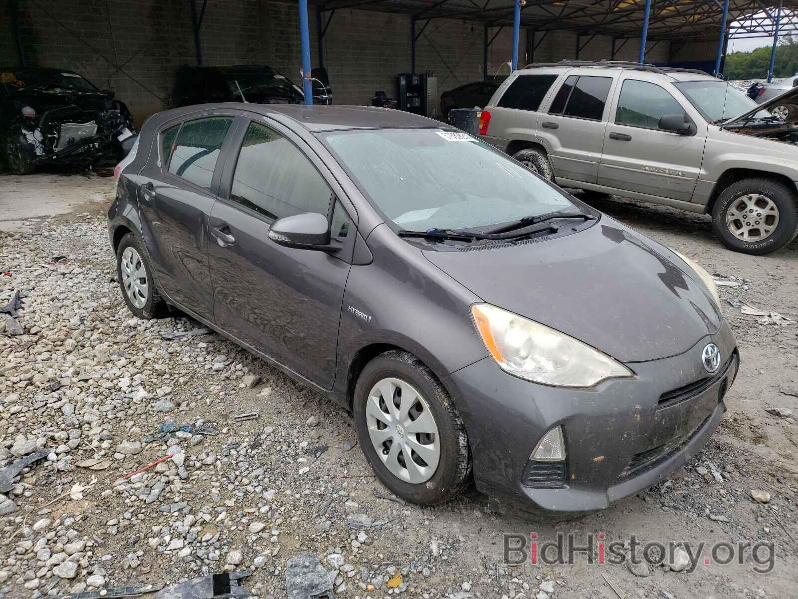 Фотография JTDKDTB39C1011051 - TOYOTA PRIUS 2012