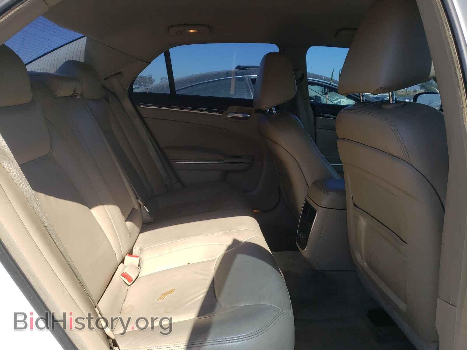 2011 CHRYSLER 300 - VIN: 2C3CA5CG2BH582914 - Фото 6