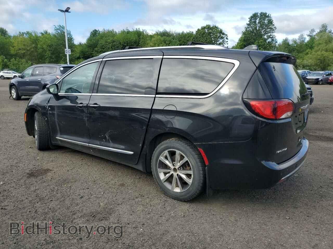 2017 CHRYSLER PACIFICA - VIN: 2C4RC1EG3HR770074 - Photo 2