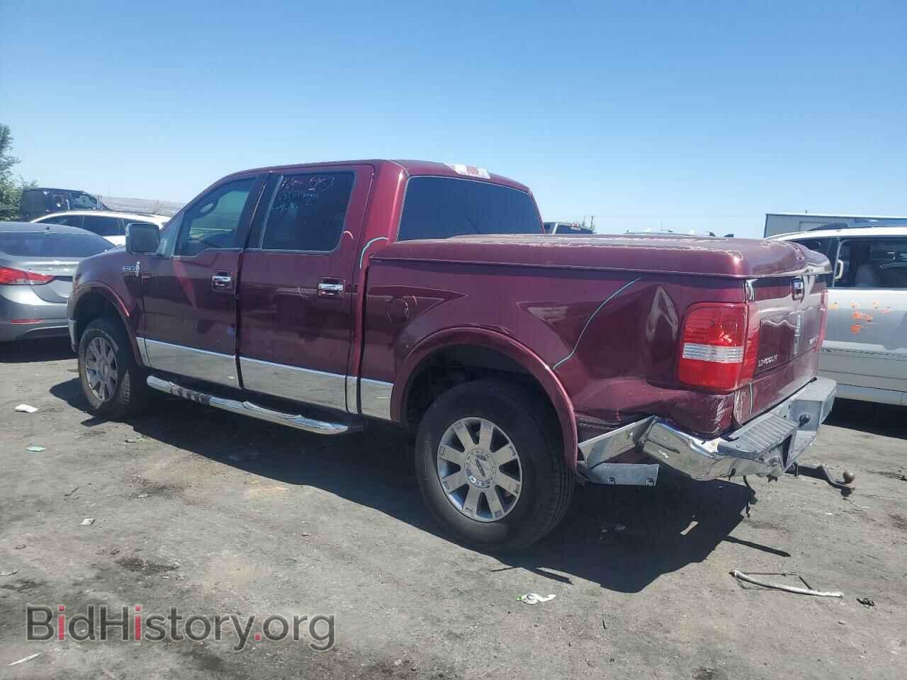 2006 LINCOLN MARK LT - VIN: 5LTPW18596FJ02497 - Фото 2