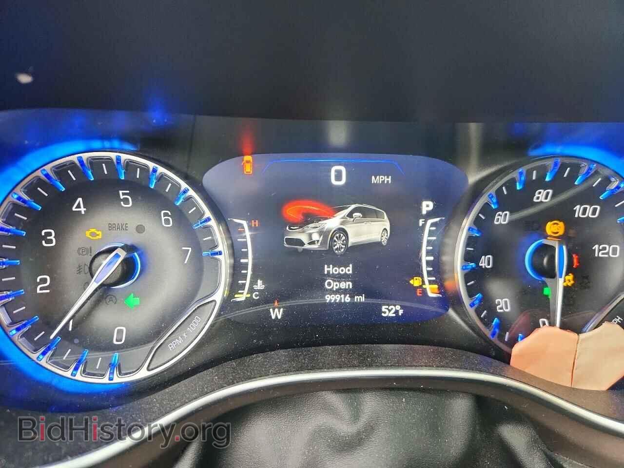 2017 CHRYSLER PACIFICA - VIN: 2C4RC1EG5HR637851 - Photo 9